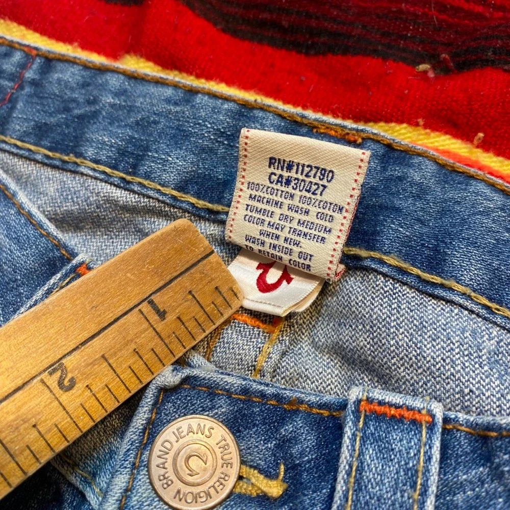 True Religion Bobby Geisha Cherry Blossom Embroidery Flare Jeans Womens Size 28
